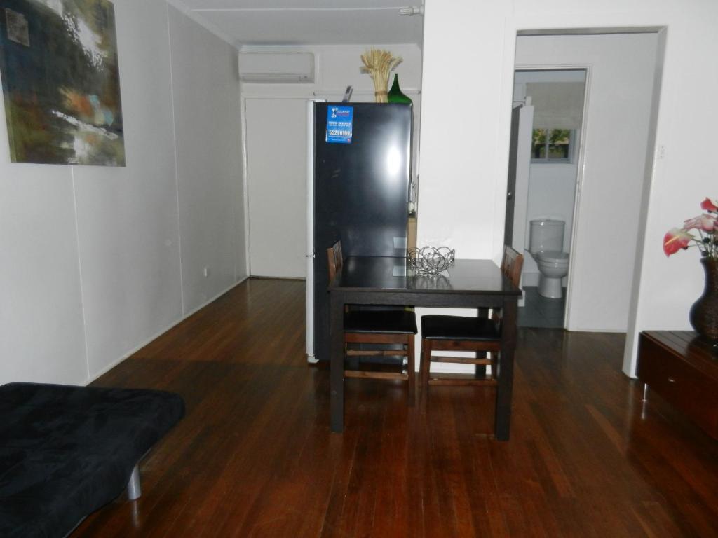 Golden Shores Motel Bilinga Zimmer foto